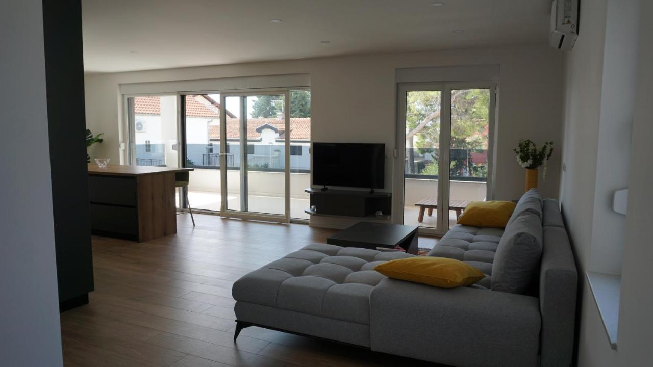 Apartments Jozef Vodice Bagian luar foto