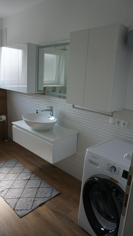 Apartments Jozef Vodice Bagian luar foto